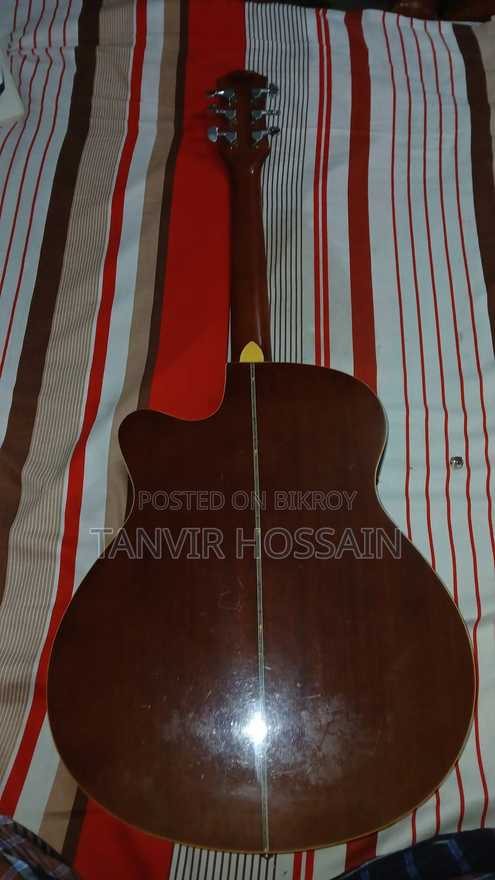 Fender FD220 Model Guitar
