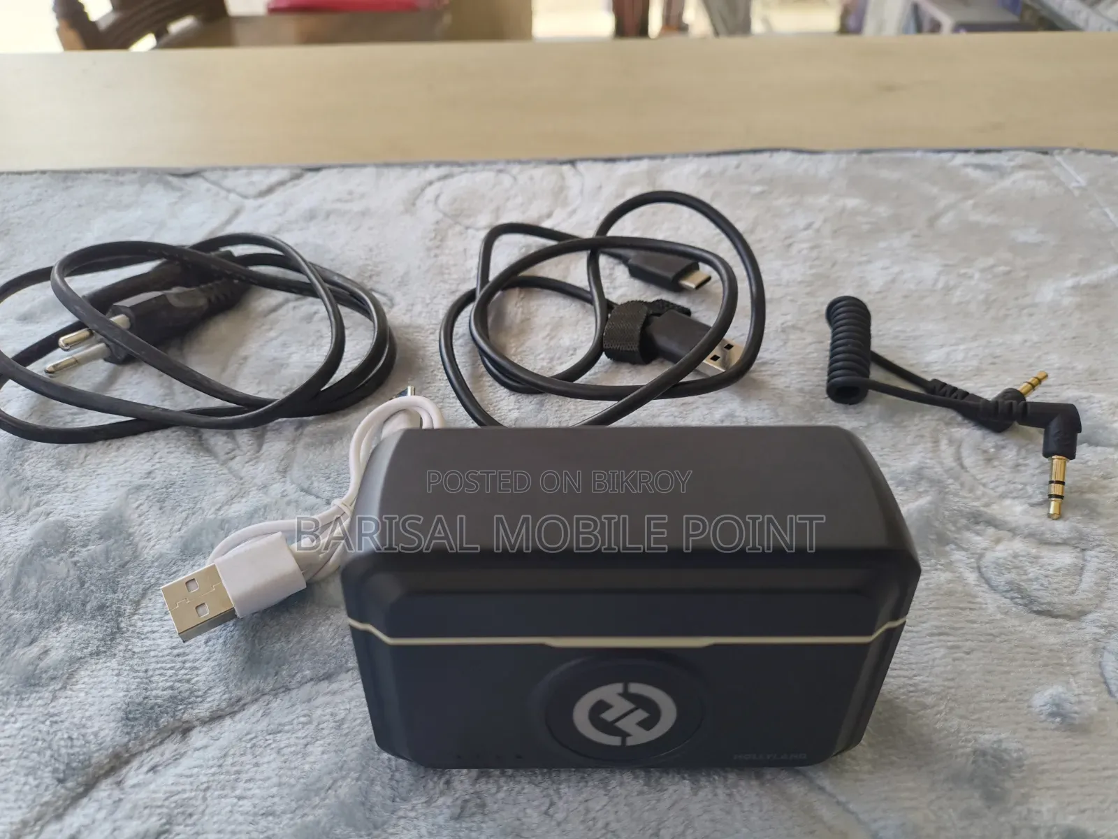 Hollyland LARK M2 Dual Wireless Microphone System