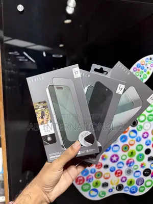 17 Pro Max Best Quality Privacy Glass
