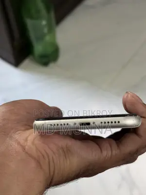অ্যাপল আইফোন ১১ ১২৮ জিবি সাদা