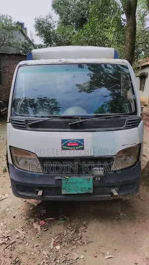 টাটা এক্স২ সাথী লেগুনা