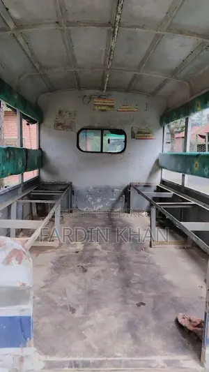 টাটা এক্স২ সাথী লেগুনা