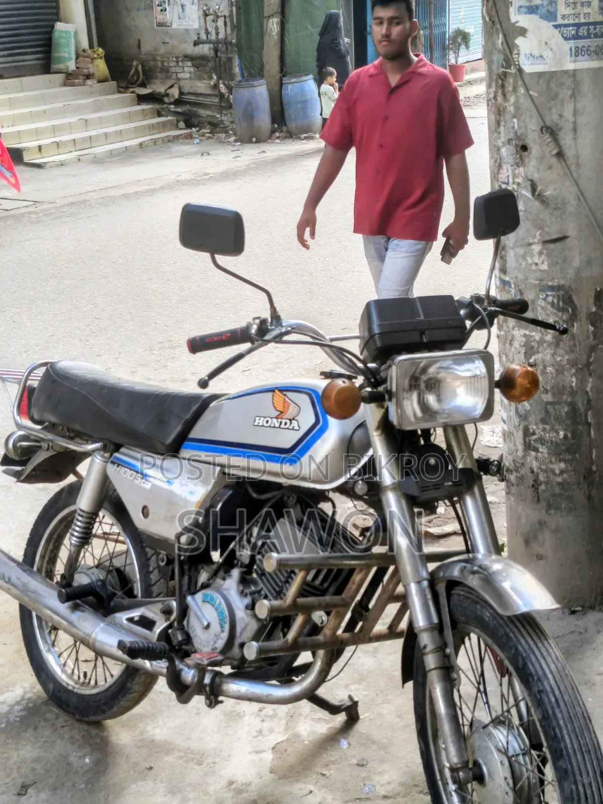 Honda 1990 Silver