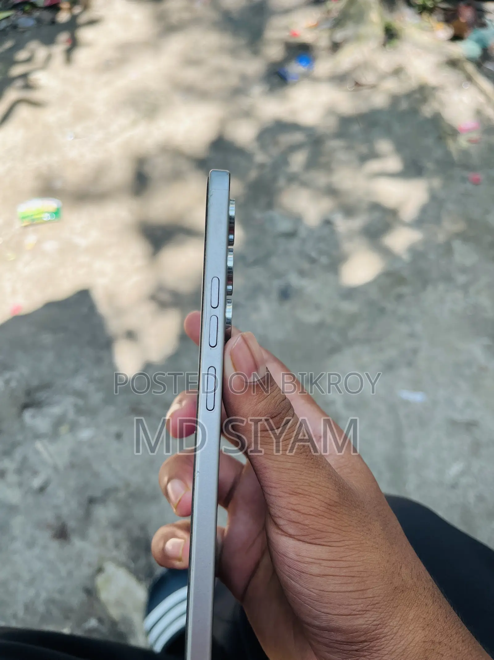টেকনো স্পার্ক ৪০ প্রো ১২৮ জিবি সাদা