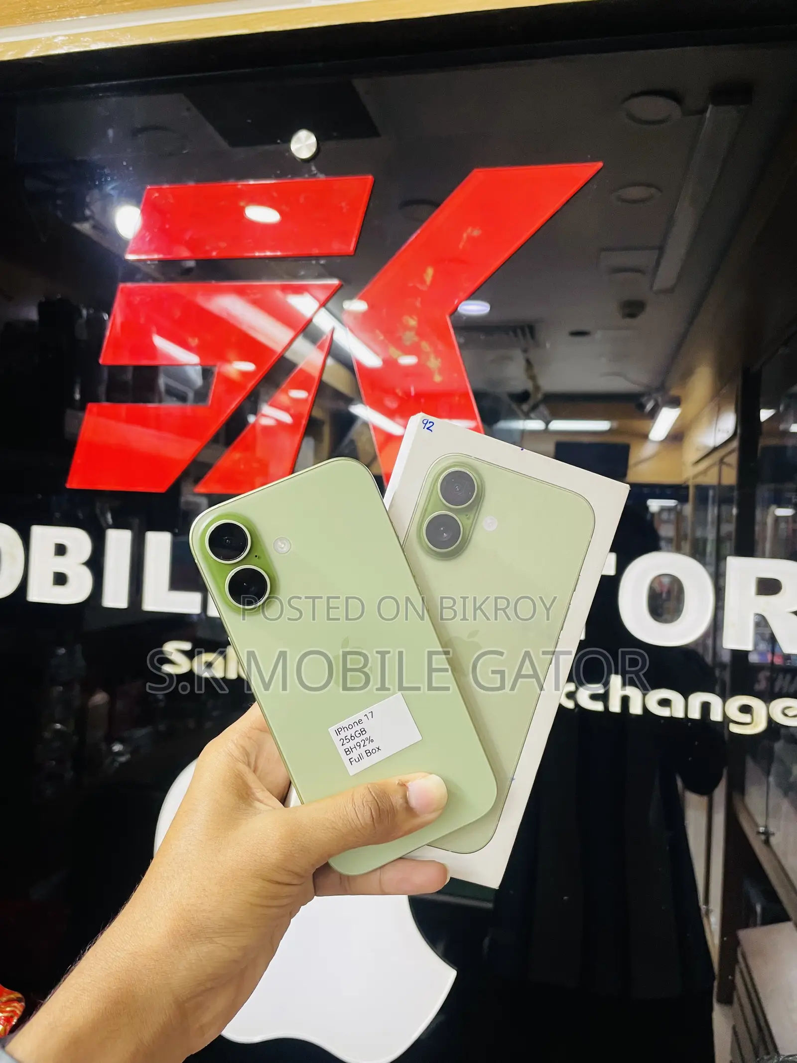Apple iPhone 17 256 GB Green