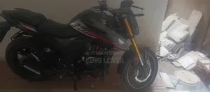 হোন্ডা হর্নেট ২.০ ২০২৪ ব্ল্যাক