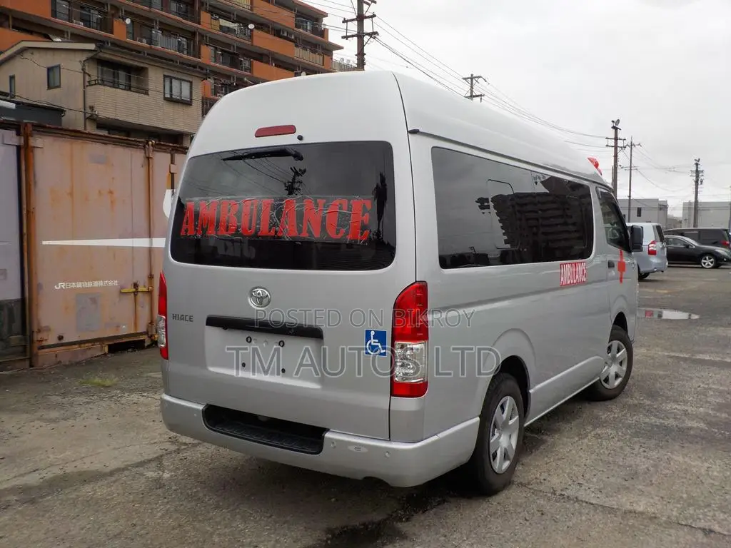 Toyota HiAce 2021 Silver