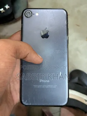 অ্যাপল আইফোন ৭ ১২৮ জিবি ব্ল্যাক