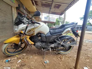 Yamaha FZ 2014 White