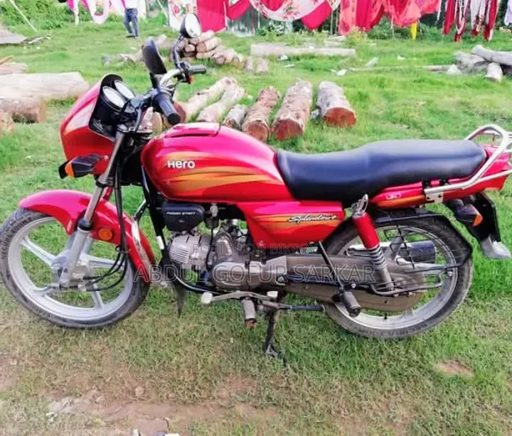 হিরো স্প্লেন্ডার প্লাস ২০২৩ লাল