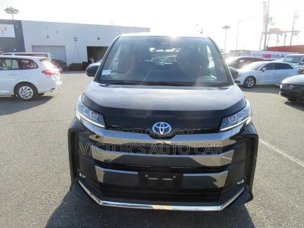 Toyota Noah 2023 Black
