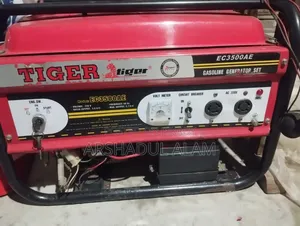 একটি Gasoline Generator বিক্রি করা হবে।