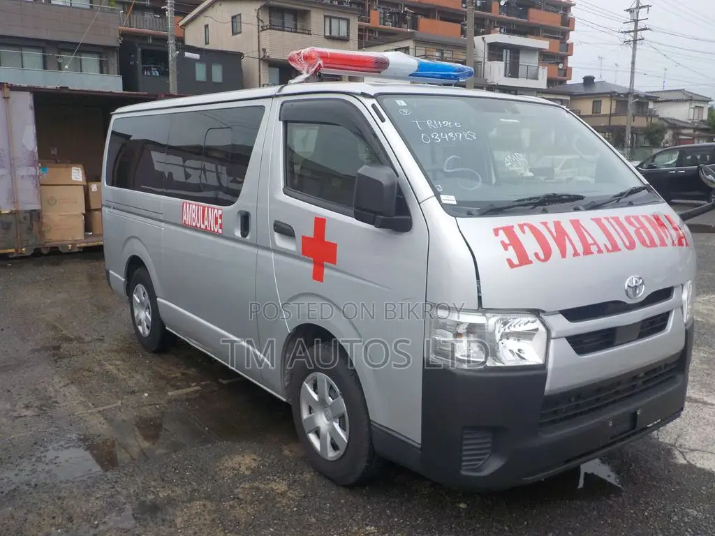 Toyota HiAce 2021 Silver
