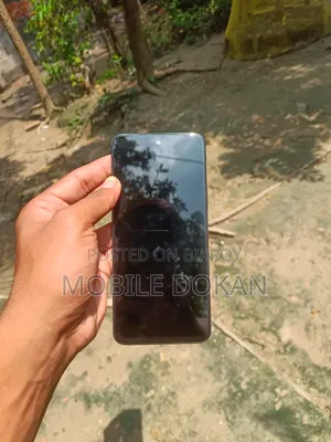 Vivo Y28 128 GB