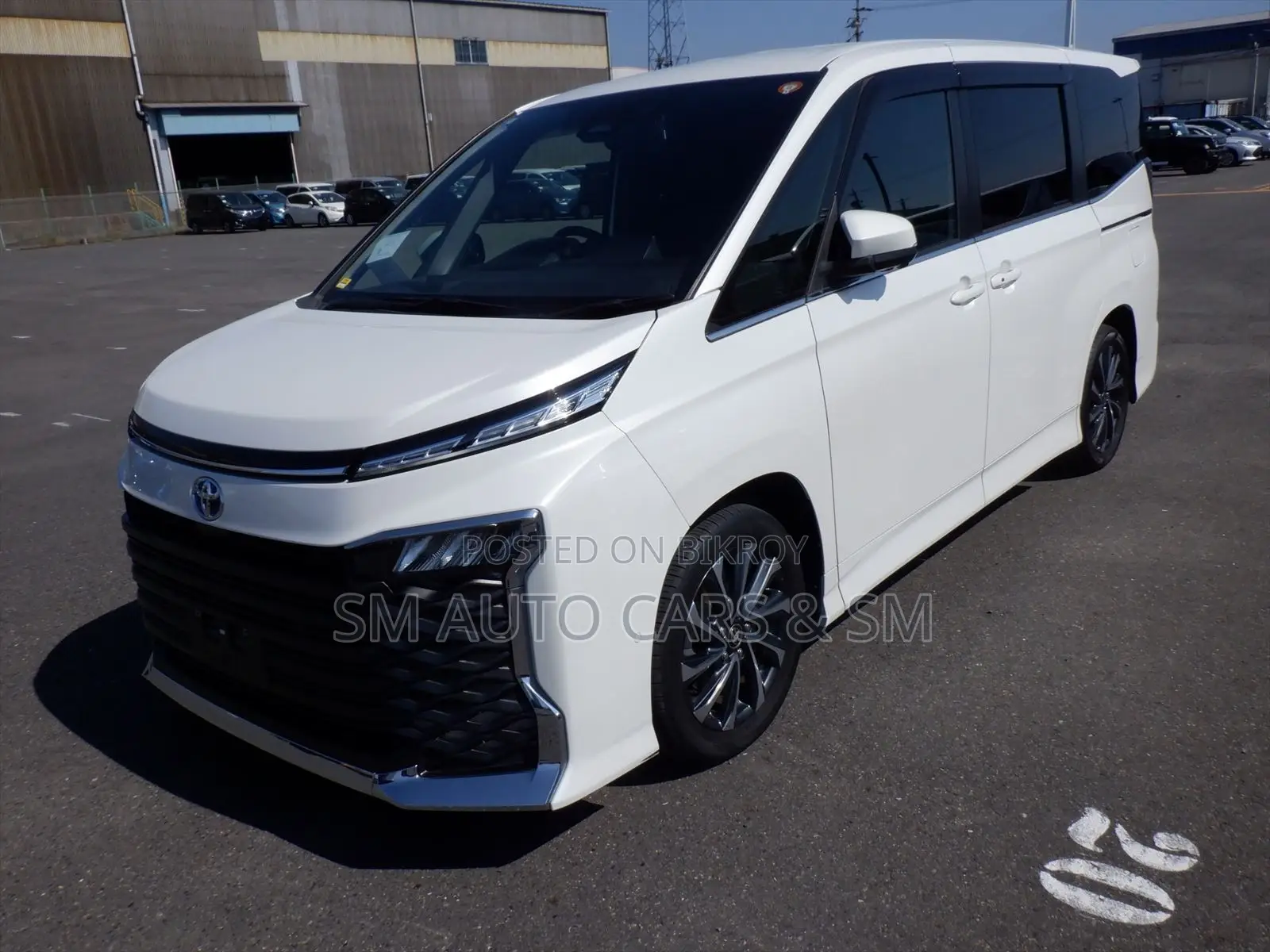 Toyota Voxy Hybrid S-Z 2WD 7-Seater 2022 Pearl