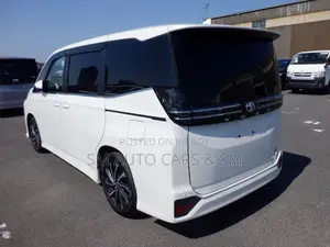 Toyota Voxy Hybrid S-Z 2WD 7-Seater 2022 Pearl