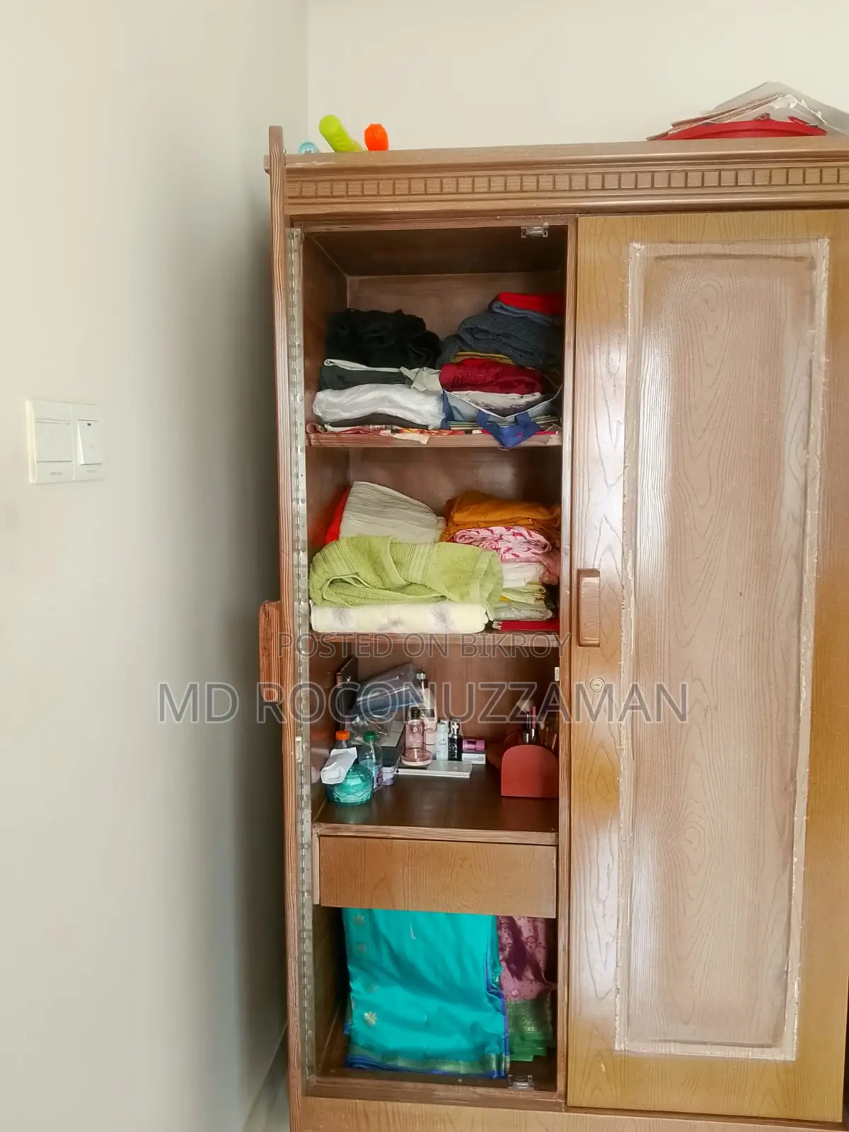 Used Almari