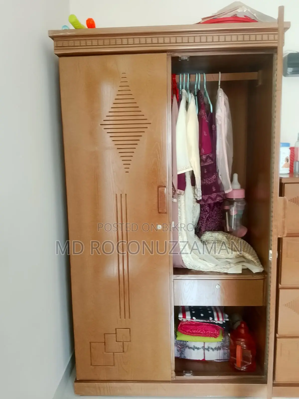 Used Almari