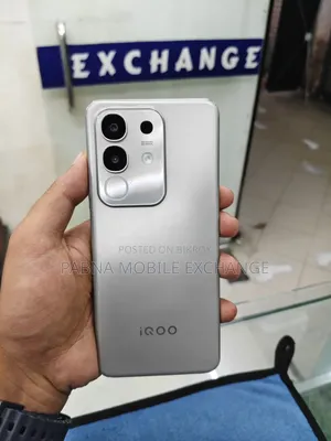 iQOO Z10x 128 GB Blue