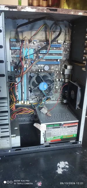Desktop Computer Asus 4GB Intel Core i5 Hard Disk Drive 500GB