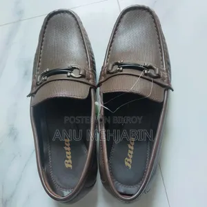 Shoe. Bata Brand. Size 7