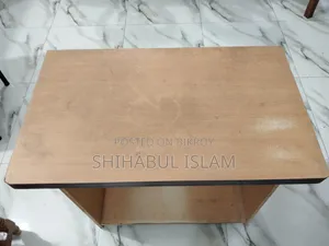 কম্পিউটার টেবিল