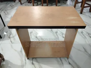 কম্পিউটার টেবিল