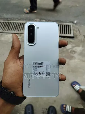 Infinix Hot 70 128 GB Silver