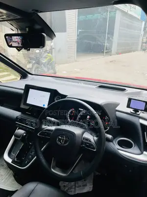 Toyota Noah 2022 Red