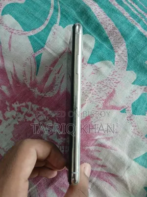 অ্যাপল আইফোন এক্স ৬৪ জিবি সাদা