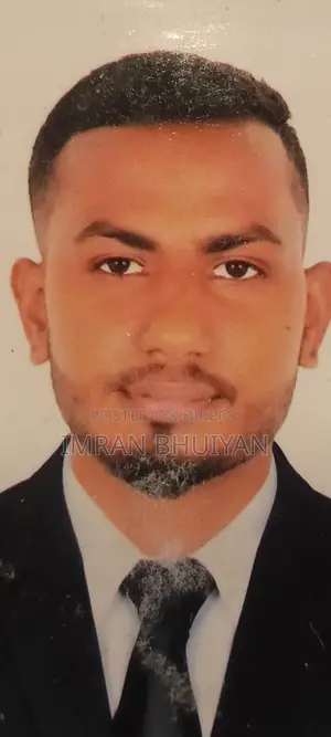 একটা বাসাতে একজন কেয়ারটেকার লাগবে।