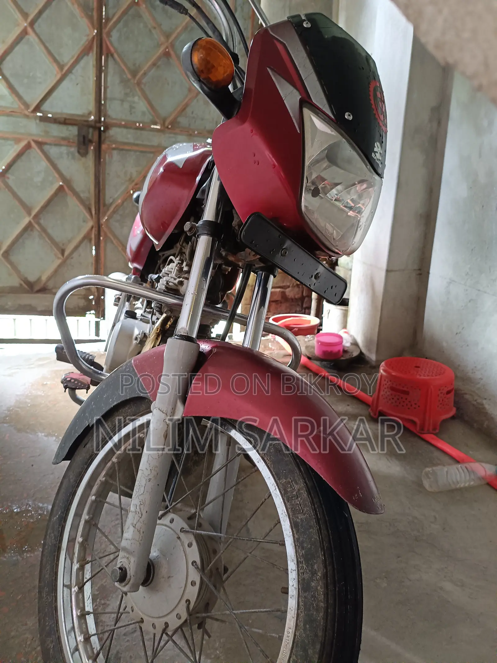 বাজাজ সিটি ১০০ ২০১০ লাল