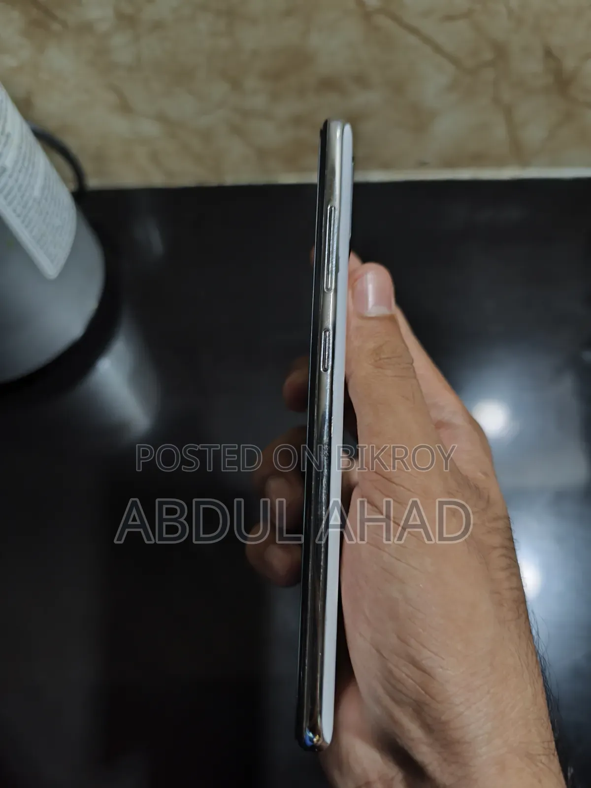 স্যামসাং গ্যালাক্সি এ৫১ ১২৮ জিবি হোয়াইট