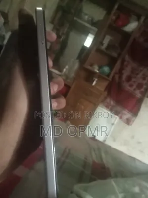 Vivo Y04 128 GB Orange