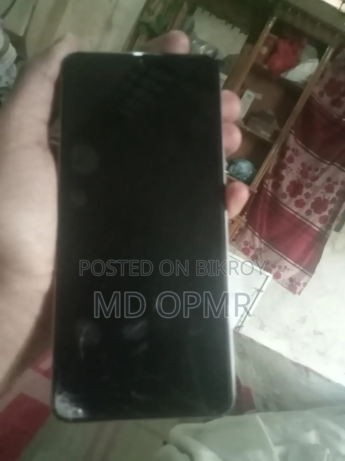 Vivo Y04 128 GB Orange