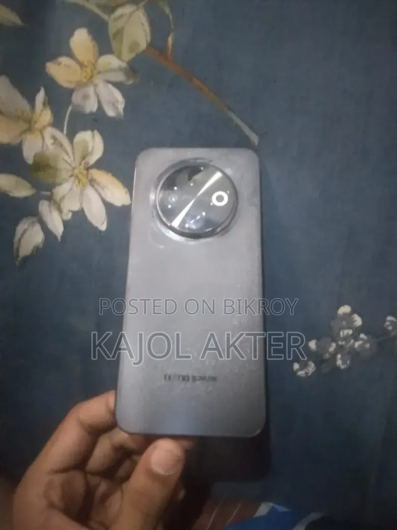 টেকনো স্পার্ক ৩০সি ১২৮ জিবি কালো