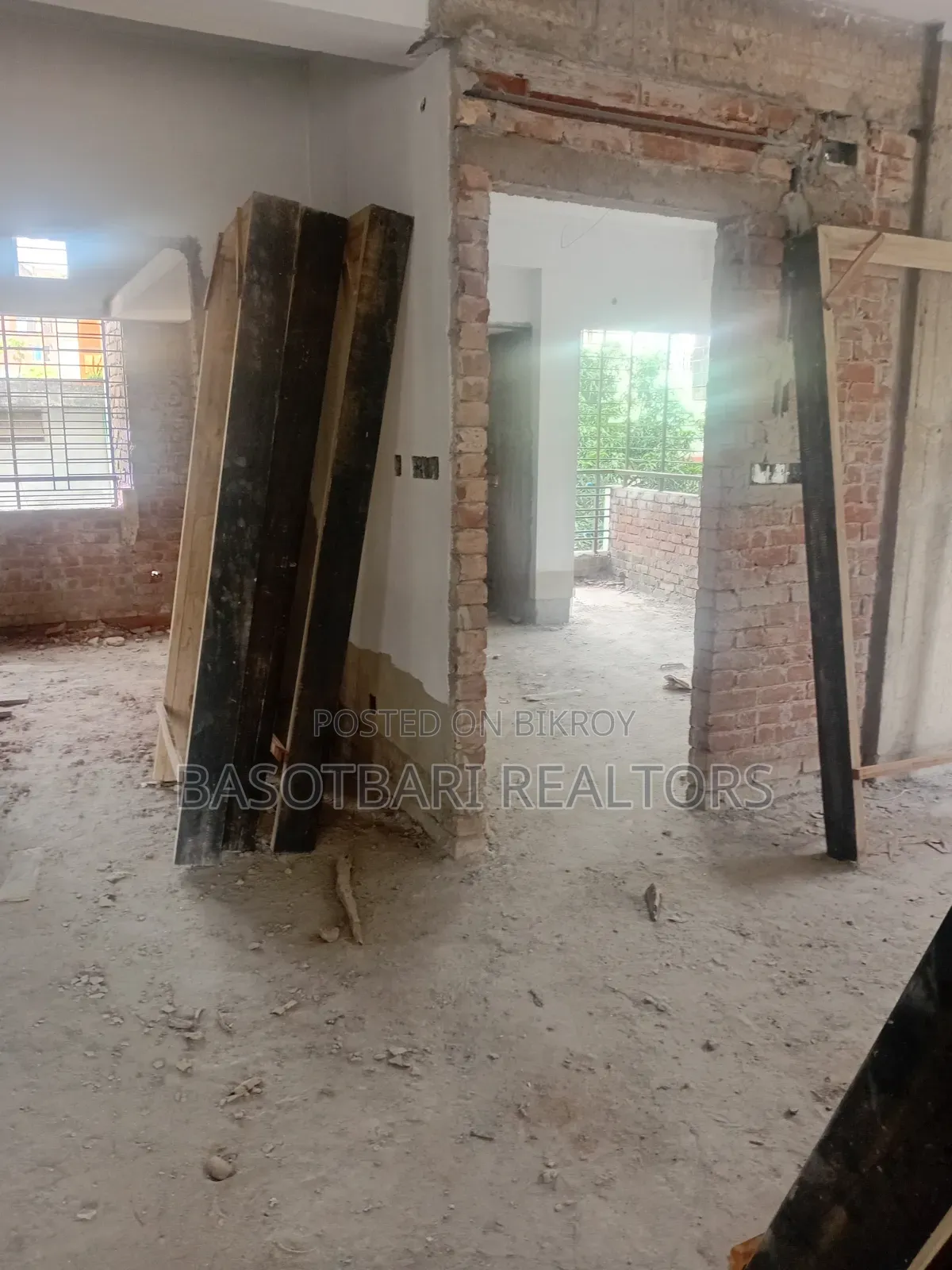 খিলগাঁওয়ে ৩ বেডরুমের অ্যাপার্টমেন্ট বিক্রয়