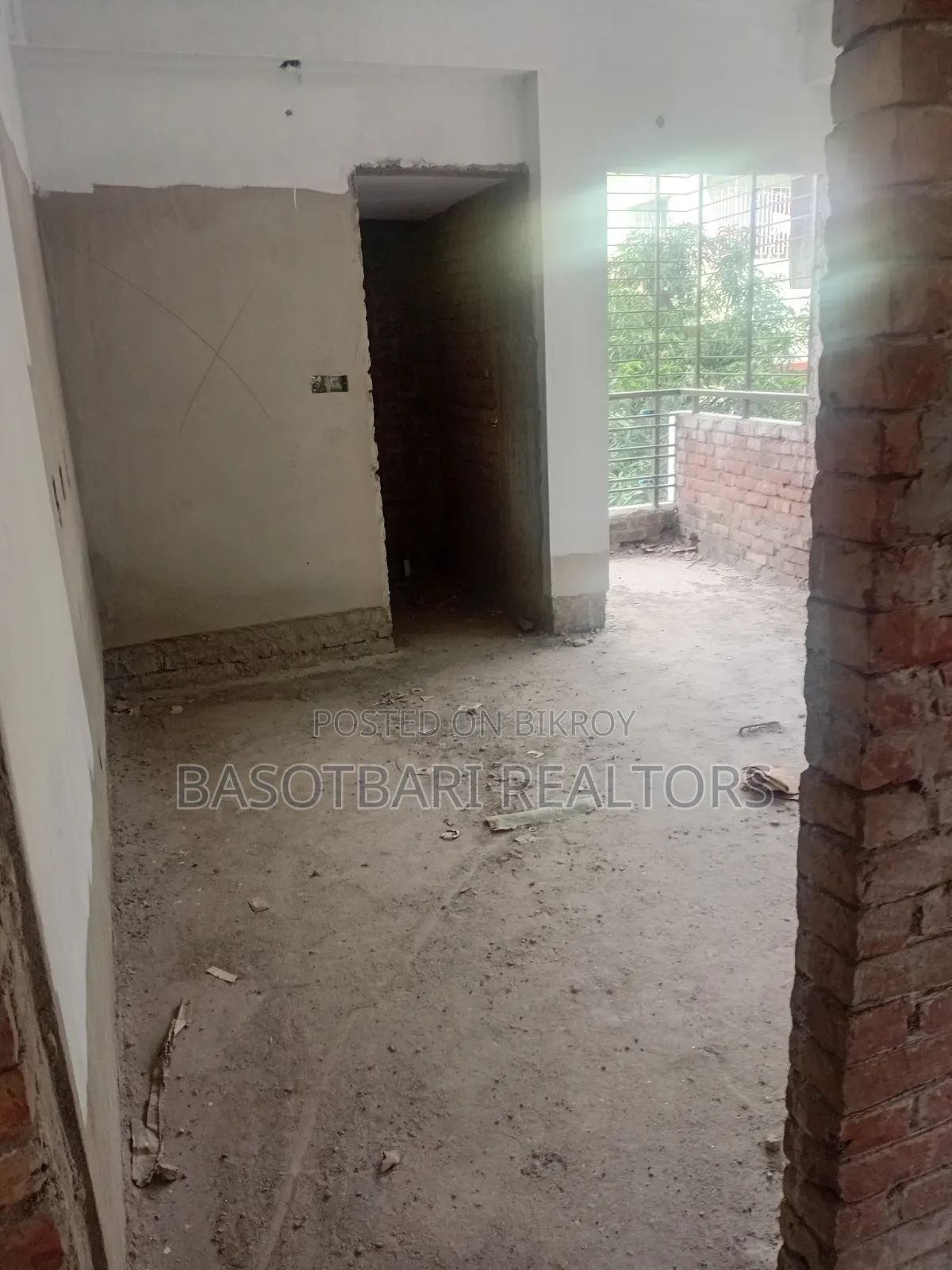 খিলগাঁওয়ে ৩ বেডরুমের অ্যাপার্টমেন্ট বিক্রয়