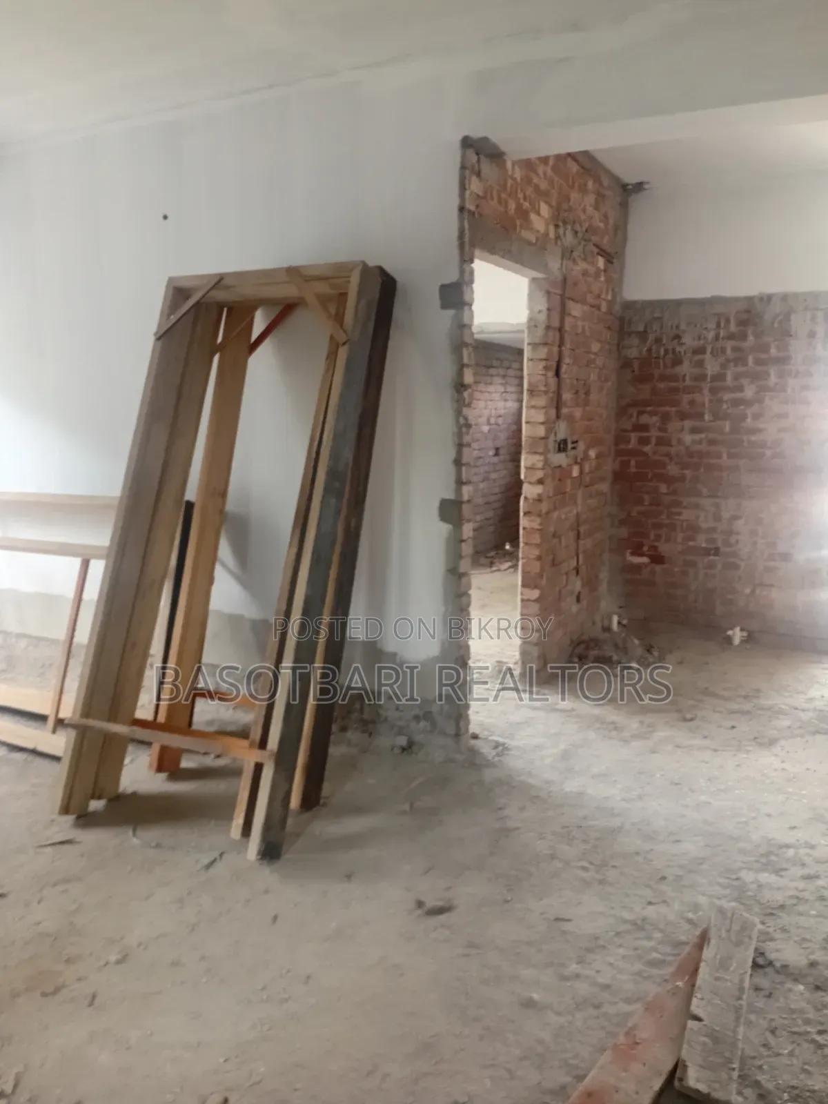 খিলগাঁওয়ে ৩ বেডরুমের অ্যাপার্টমেন্ট বিক্রয়