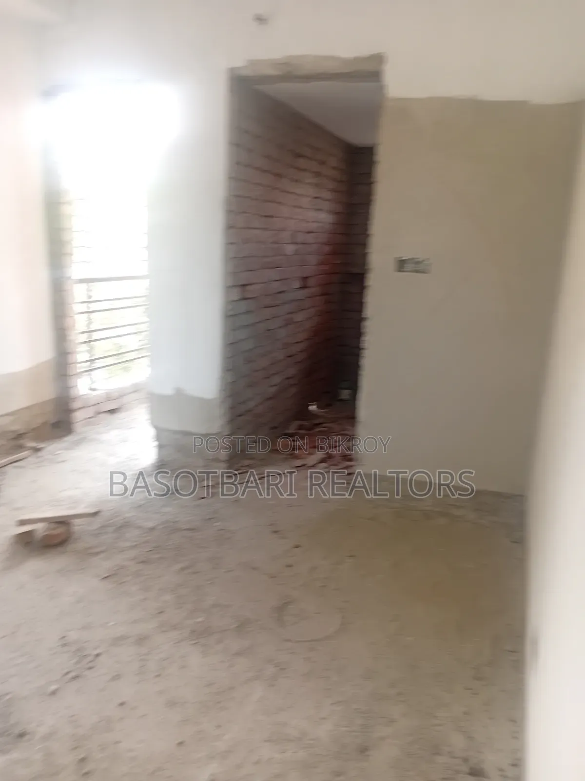 খিলগাঁওয়ে ৩ বেডরুমের অ্যাপার্টমেন্ট বিক্রয়