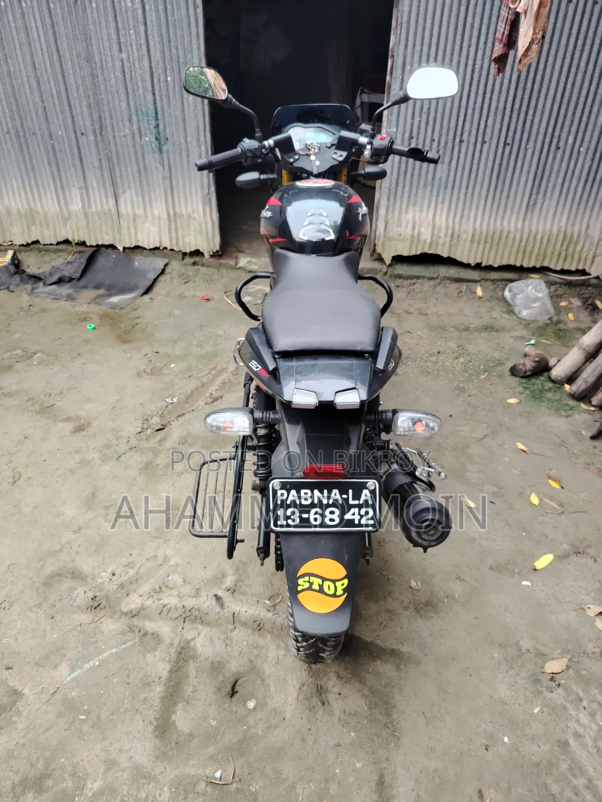 বাজাজ পালসার ১৫০ ২০২৫ কালো