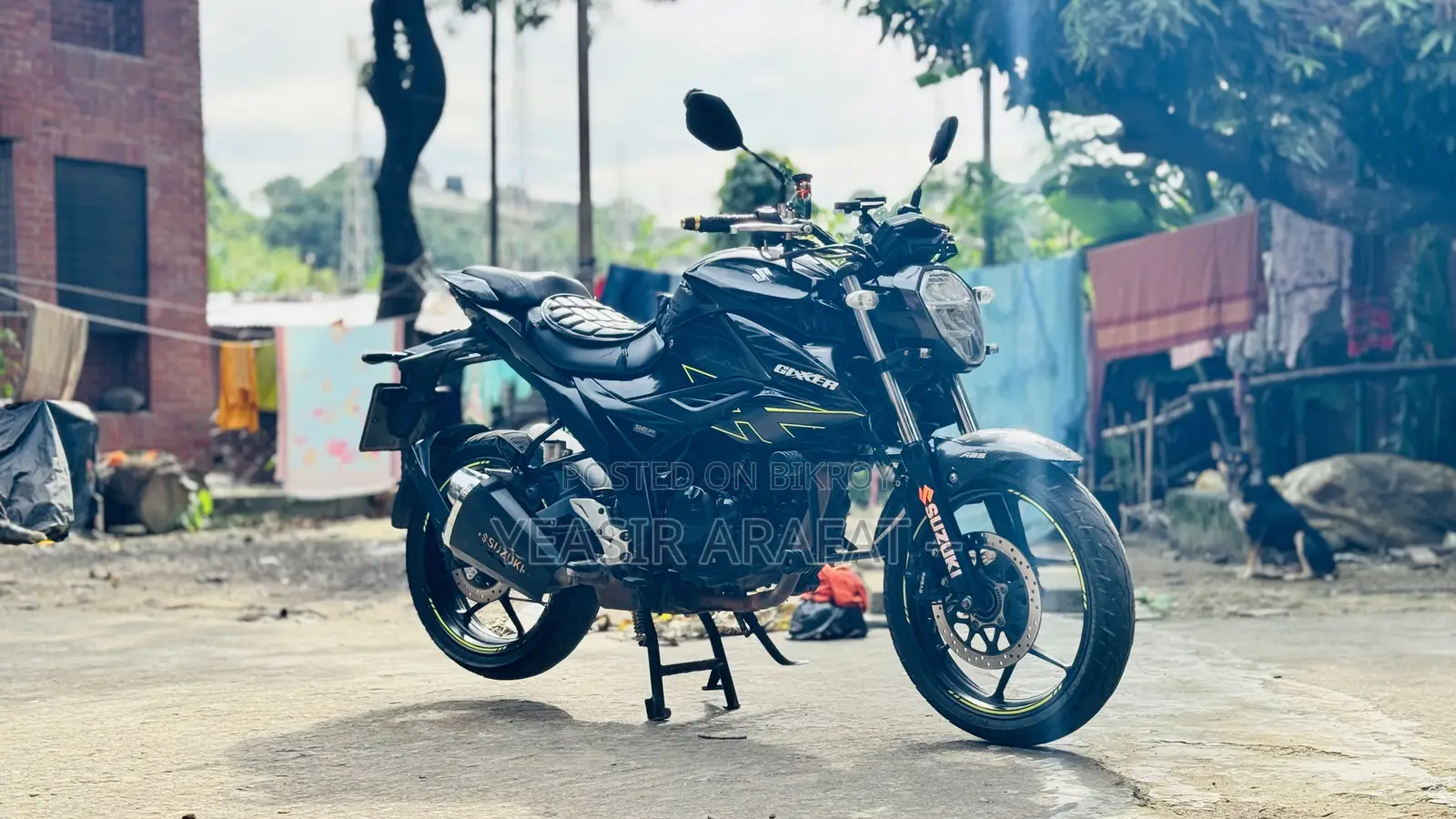 সুজুকি জিক্সার ২০২৩ কালো