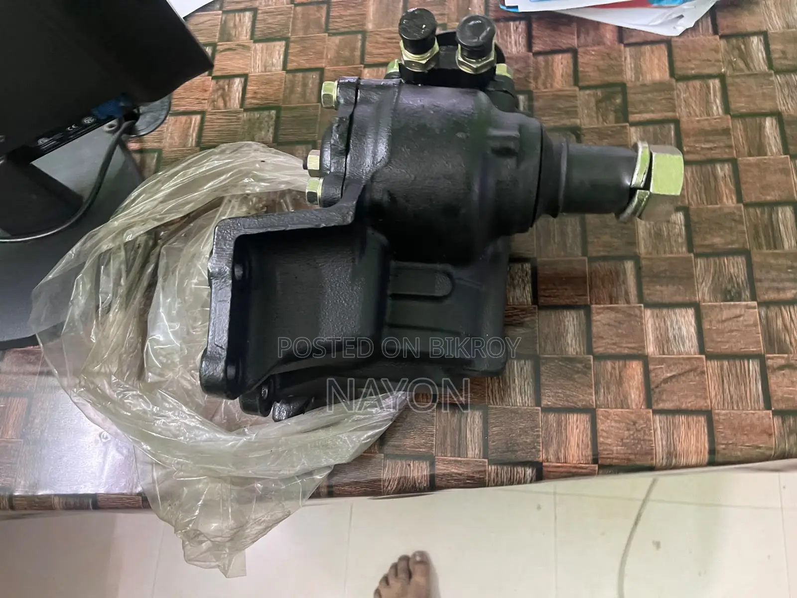 Japanese Power Steering Box - Toyota / Isuzu