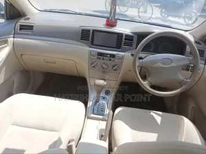 Toyota Corolla Sedan 2004 White