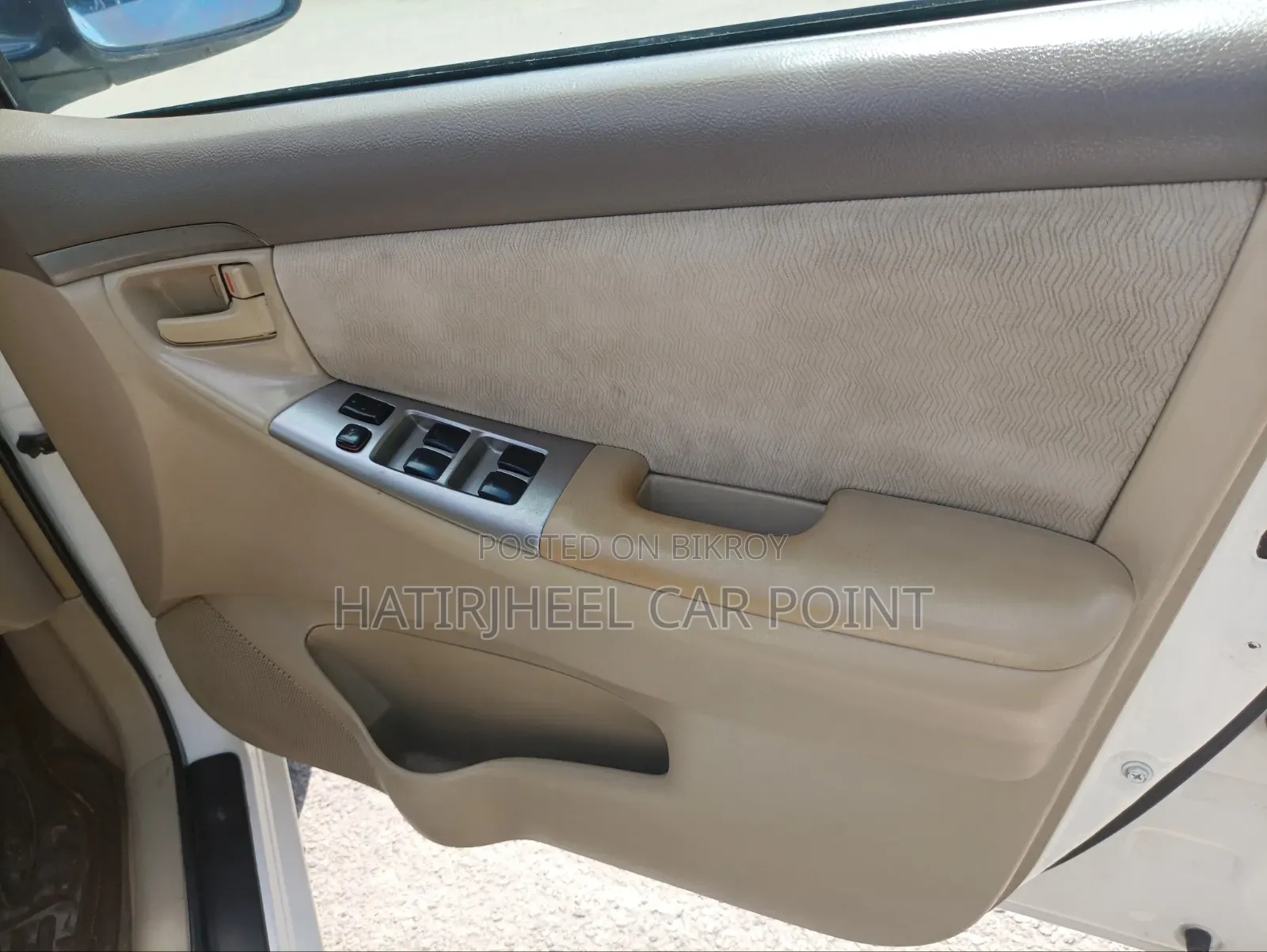 Toyota Corolla Sedan 2004 White