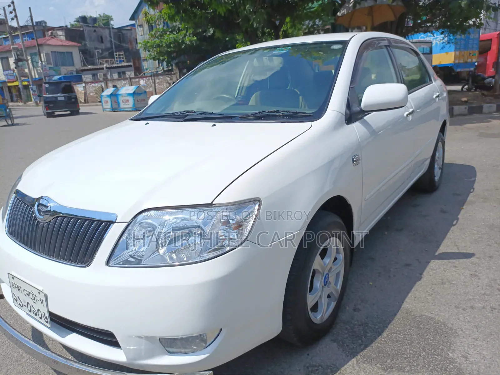 Toyota Corolla Sedan 2004 White