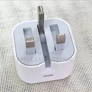 iPhone 15 Pro Max Charger Available
