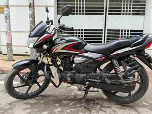 হোন্ডা সিবি ২০১৮ কালো