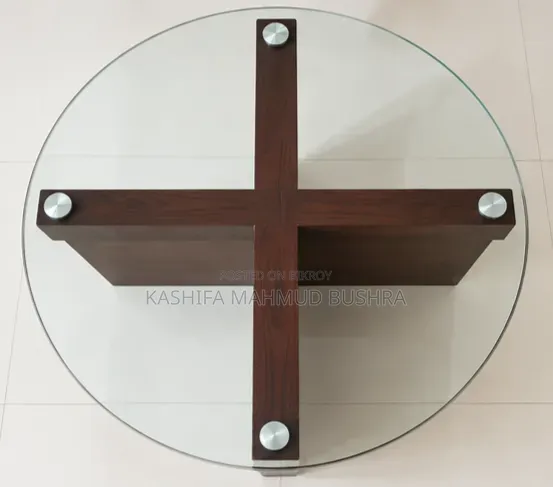 স্টুলসহ চা টেবিল