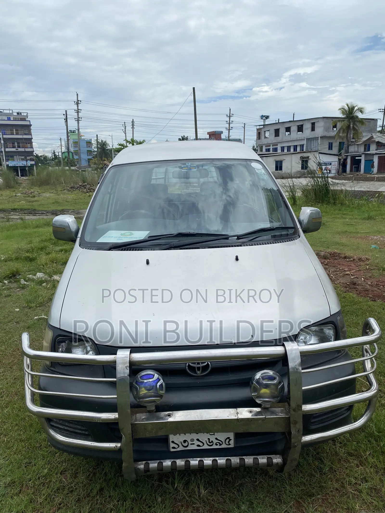 Toyota Noah 2002 Silver